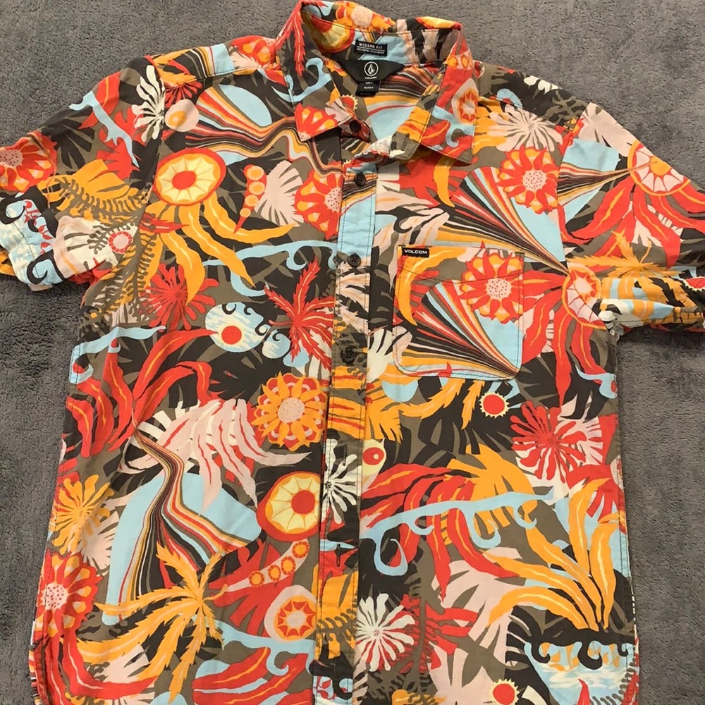 Volcom short sleeve button up
